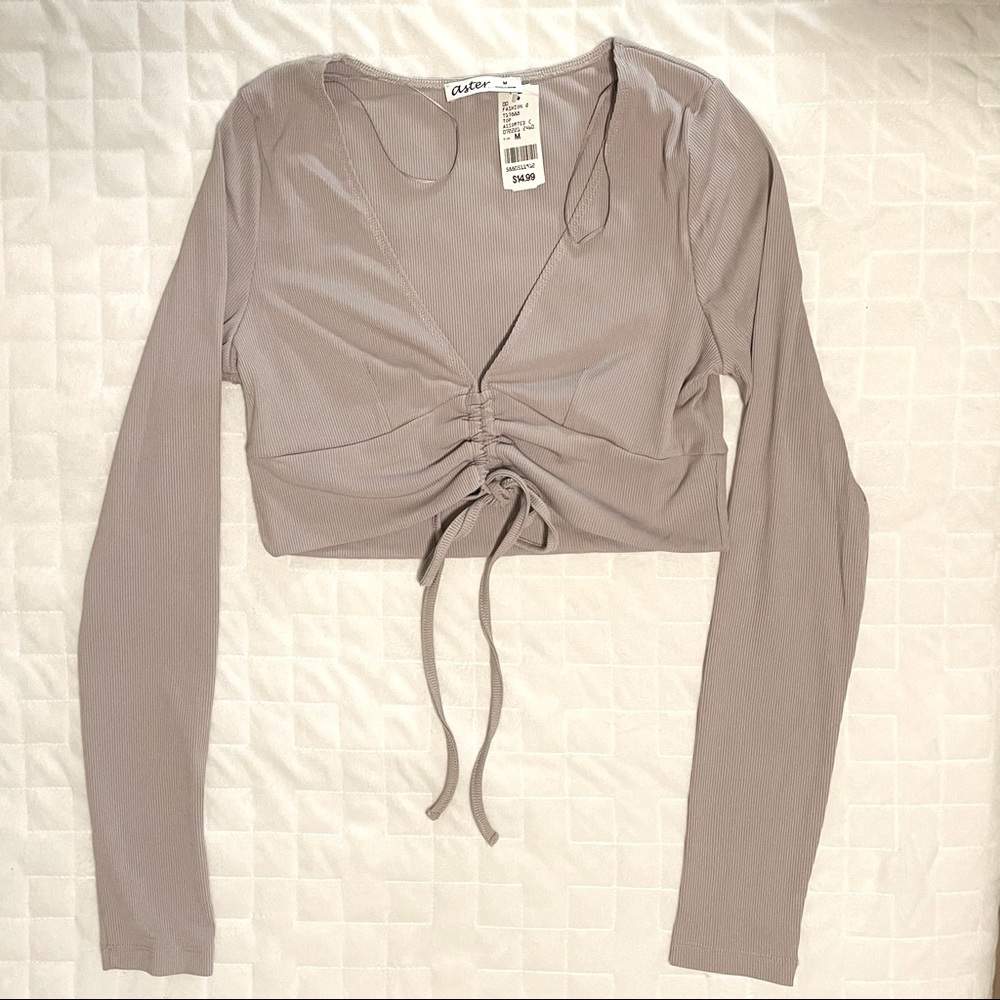 Cool gray/lilac long sleeved crop top in size medium